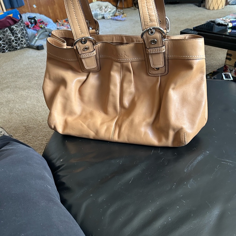 Coach Tan Leather Shoulder Bag - Picture 5 of 5